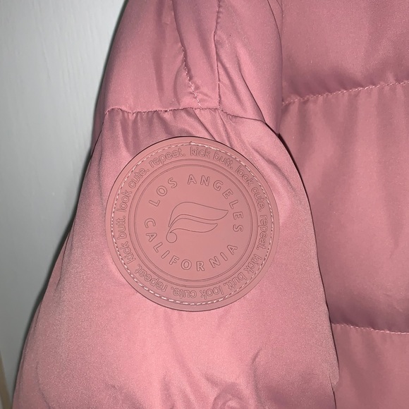 Wander Cropped Puffer - Picture 3 of 6